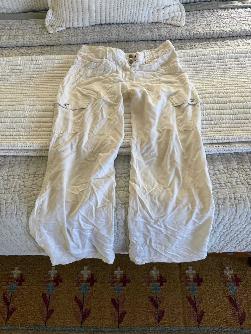 Da-Nang Cream Casual Trousers